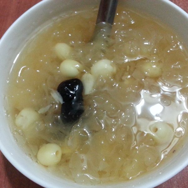 雪蓮銀耳湯(親民版燕窩)：Thunhung Duong 一起做