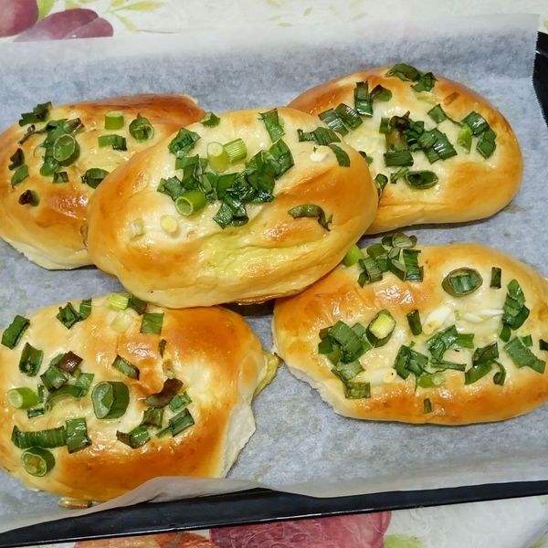 甜式麵包-蔥花麵包&義式火腿玉米麵包&椰子葡萄乾麵包：許鳳賀 一起做