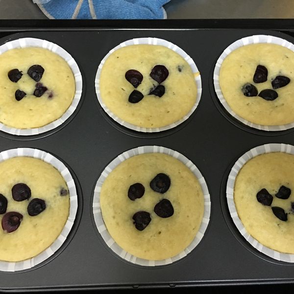 ★Ｈ-House微光小廚房★藍莓瑪芬蛋糕 : Shih Han Chang一起做