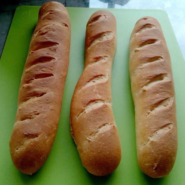 法國長棍麵包(105T 麵包機)：Celia Chen 一起做