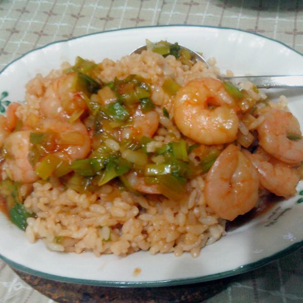 ♫【翻版火燒蝦仁飯】--美魔女Jolyn : Yu-Hui Chang一起做