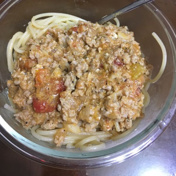 番茄義大利麵肉醬 : Daimey Wallis一起做