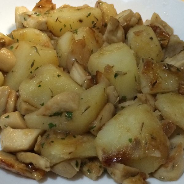 義式蒜香洋芋菇：Jian-Jhong Chen 一起做