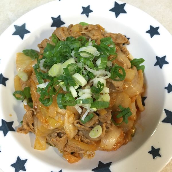 泡菜炒豬肉：paulinechen315 一起做