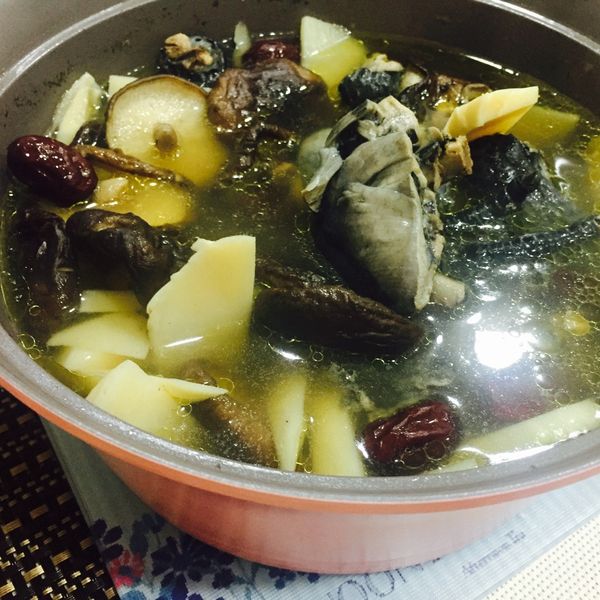 元氣香菇雞湯 : vivi_s一起做