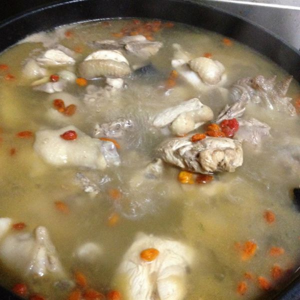 簡易麻油燒酒雞：Angler Ho 一起做