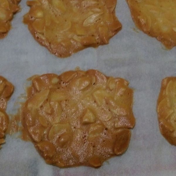 杏仁瓦片_烘焙入門 零失敗 : 楊雅婷一起做