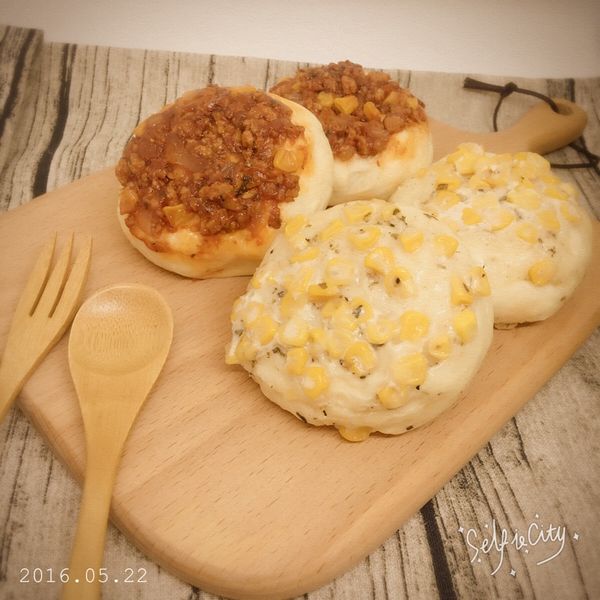 甜式麵包-蔥花麵包&義式火腿玉米麵包&椰子葡萄乾麵包：成米粒 一起做