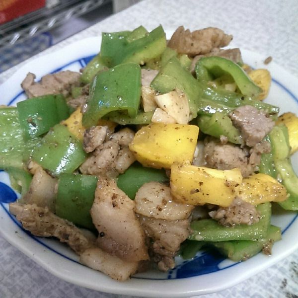 【厚生廚房】鹹豬肉炒鳳梨青椒 : 賴謙諾一起做