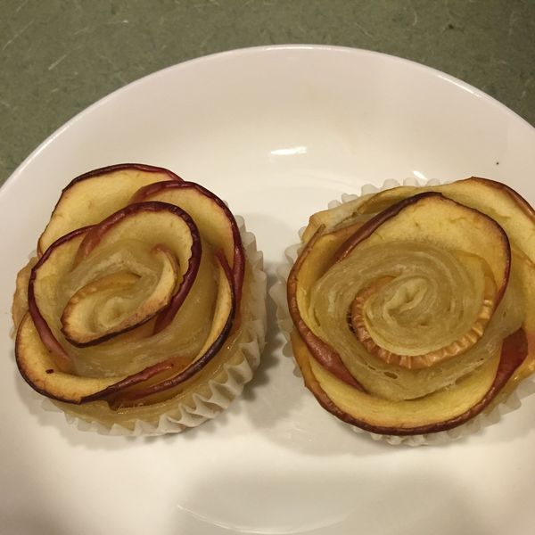 讓人失心瘋的下午茶新寵---烤玫瑰蘋果卷 : Debby Lee一起做