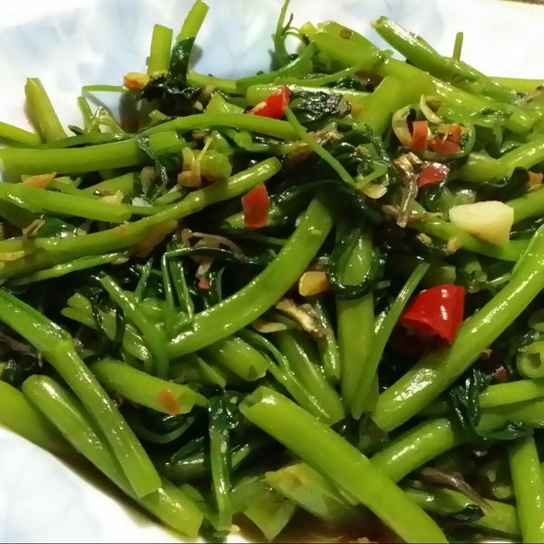 澎湖郭家賜福干貝醬炒空心菜：愛碎唸的人妻煮婦 一起做