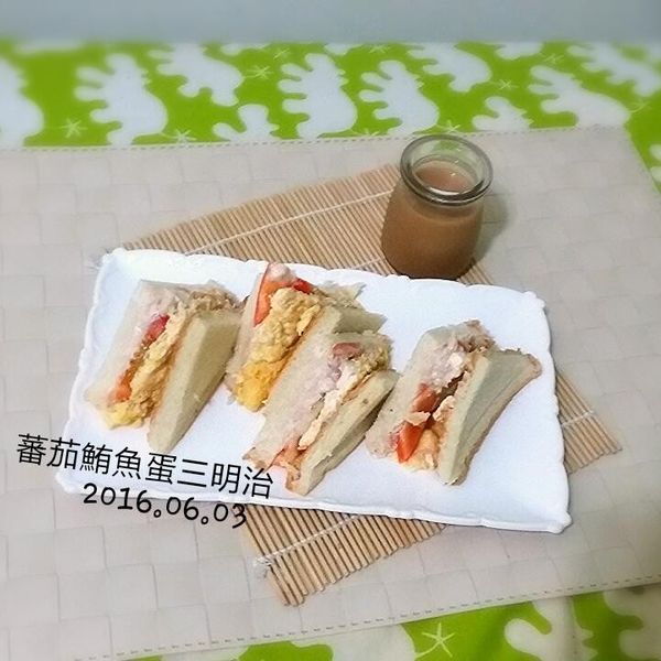 undefined：伊的親子早餐日記 一起做