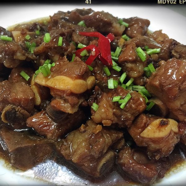 讚不絕口的下飯菜~『肉骨茶滷小排』:Hsin-Ying Yeh 一起做
