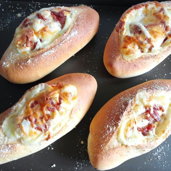 洋蔥培根起士麵包 : 小樂寶一起做