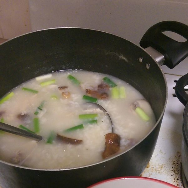 香菇雞肉粥：Enfys 一起做