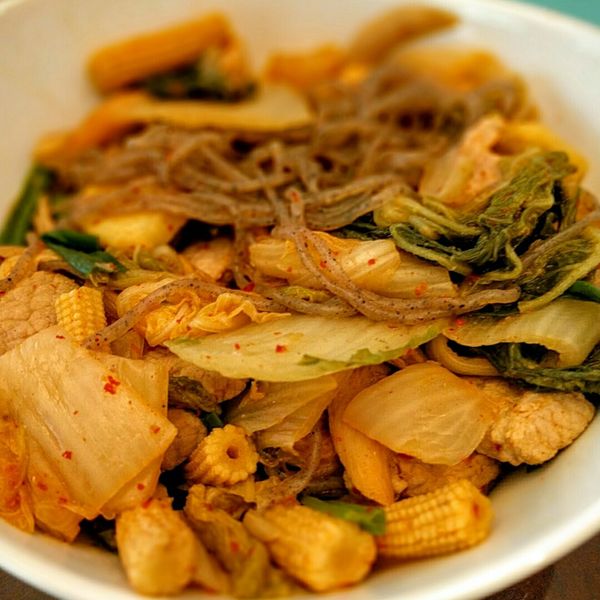 韓式泡菜豬肉炒雪麵：mish 一起做