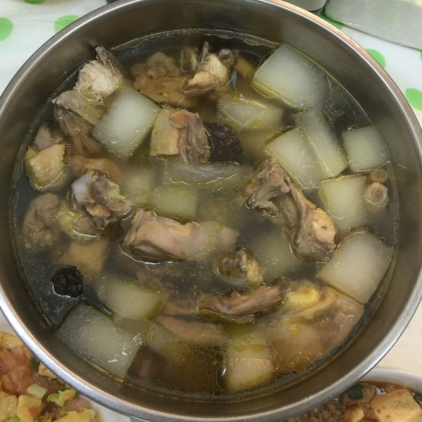 暖暖的 蒜頭香菇雞湯! : Grace Liu一起做