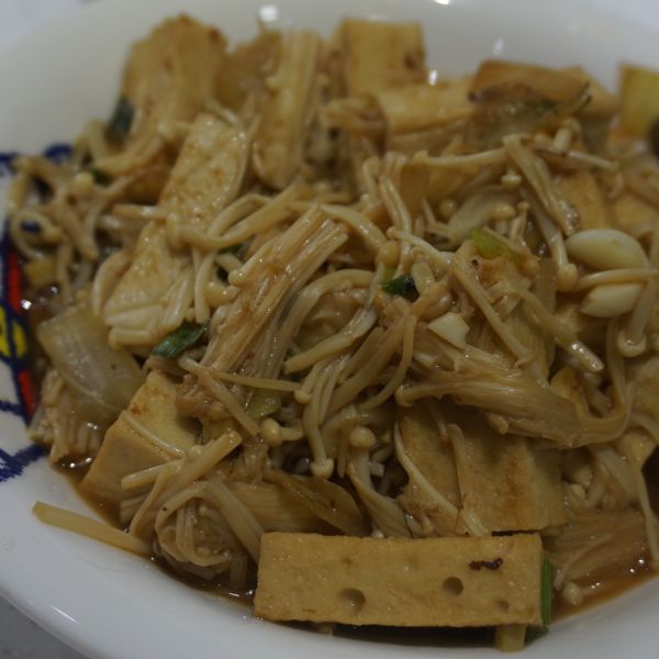 [豆腐]香根金針菇百葉 : roro一起做