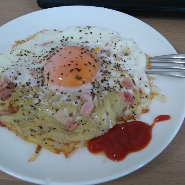 10分鐘快速早餐【洋芋培根蛋】：黃珮秦 一起做