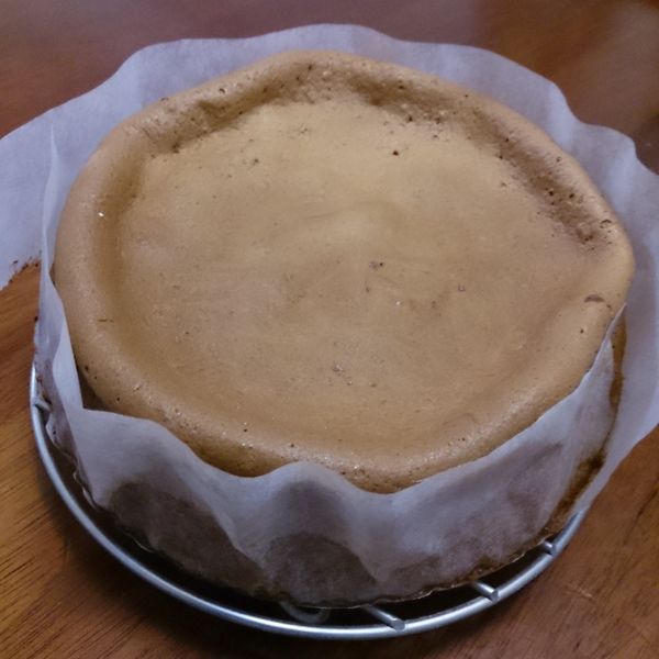 半熟蜂蜜凹蛋糕--[無油配方]：Abby Feng 一起做