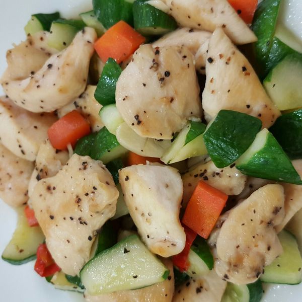 香煎嫩雞小黃瓜：紅豆愛江醬 一起做