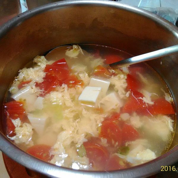 蕃茄雞蛋豆腐湯@Selina Wu : 小祺兒一起做