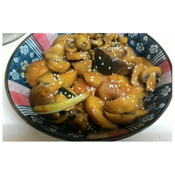 下飯菜!醬滷綜合菇 (杏鮑菇。蘑菇)：銘麒媽媽 一起做