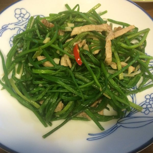 水蓮炒肉絲：Sa Ra 一起做