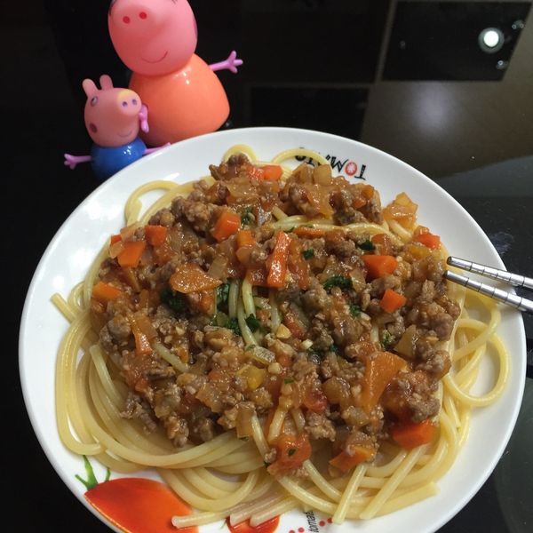 【厚生廚房】番茄肉醬義大利麵 : 龍吱吱一起做