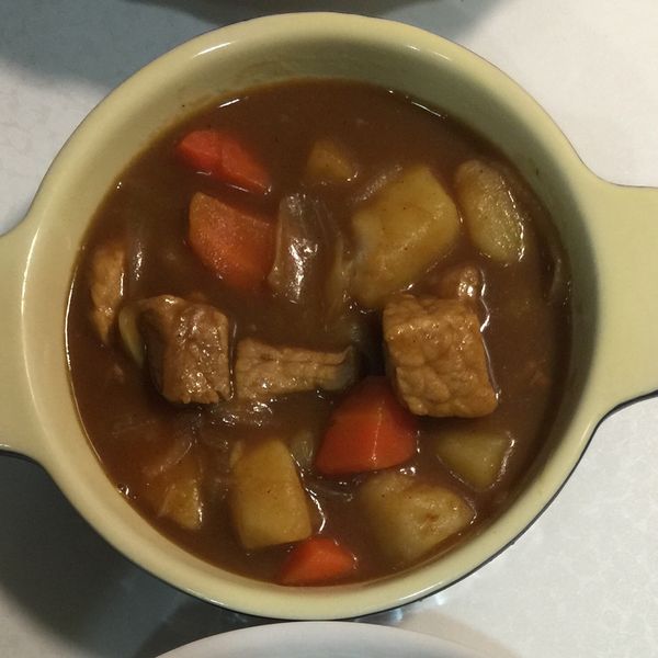 蘋果咖哩豬肉飯：kelly 一起做