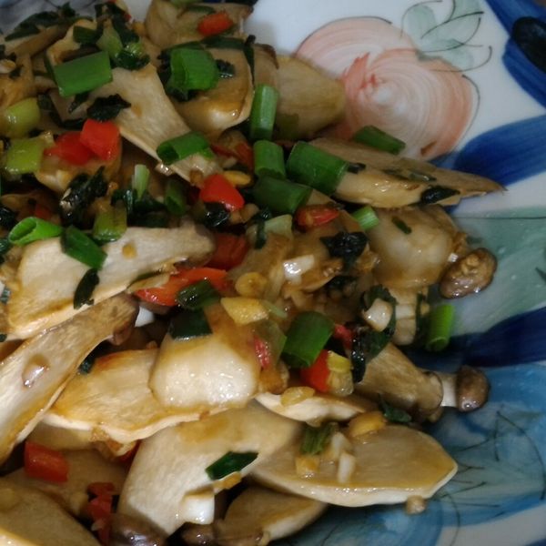 椒鹽杏鮑菇：WAi HoNg Mun 一起做