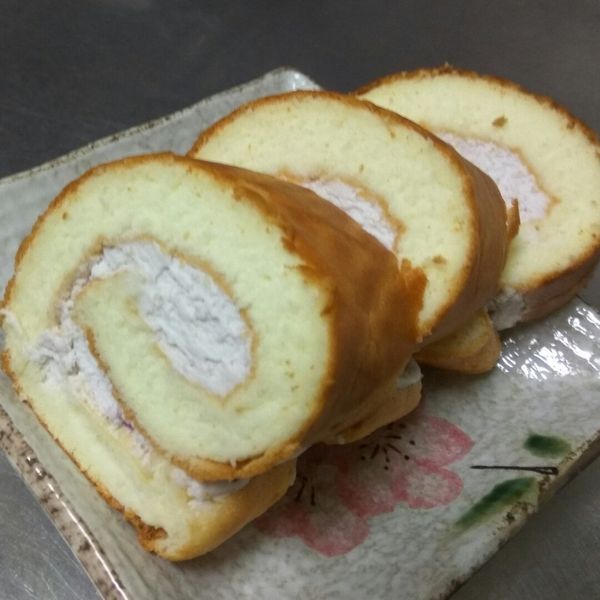 鮮奶油蛋糕捲（烘焙展西式食譜） : 秀華一起做