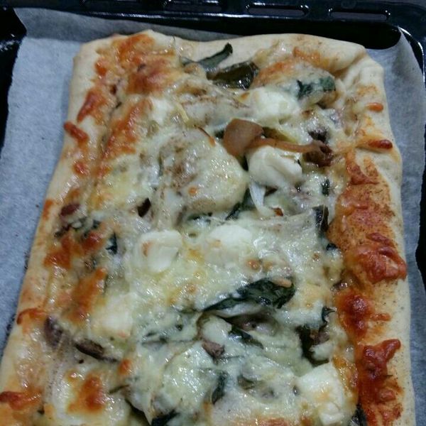 自製手工比薩 雞肉菇菇PIZZA : 我新來的一起做