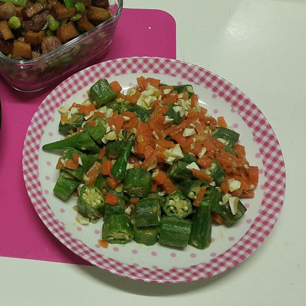 鹹蛋秋葵：Angel A Amuro 一起做