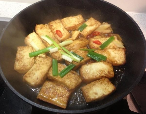 紅燒豆腐 : 是朕一起做
