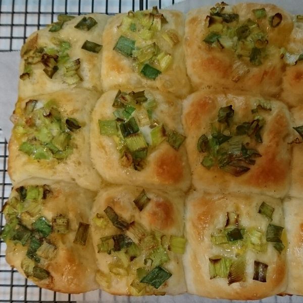 香葱小餐包，懷念的復古味道：Eon Chen 一起做