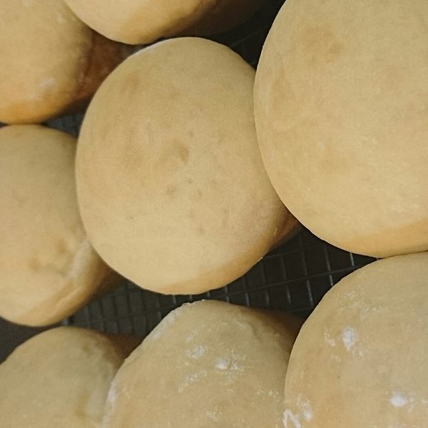 超鬆軟煉乳餐包：Eon Chen 一起做