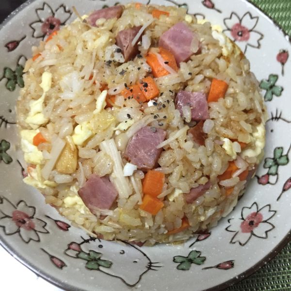 金針菇蛋炒飯【蛋炒飯的餐桌故事】 : Chun Chun Yang一起做