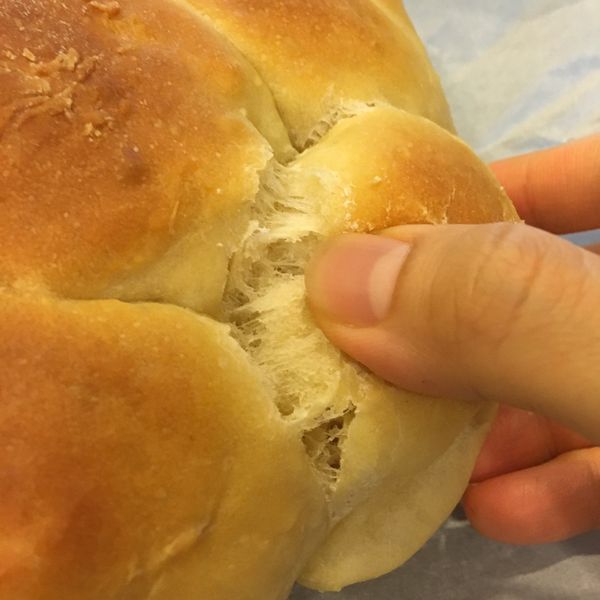 超鬆軟煉乳餐包：廖婉利 一起做