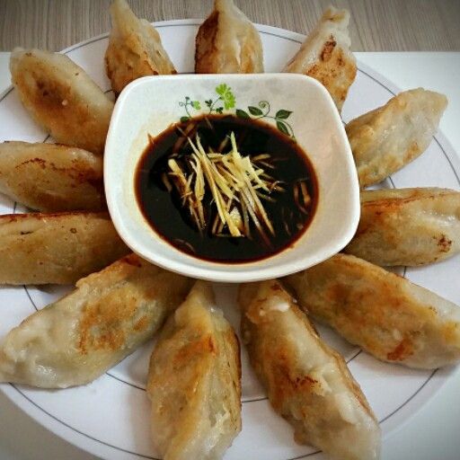 韭菜鍋貼：Cheryl 一起做