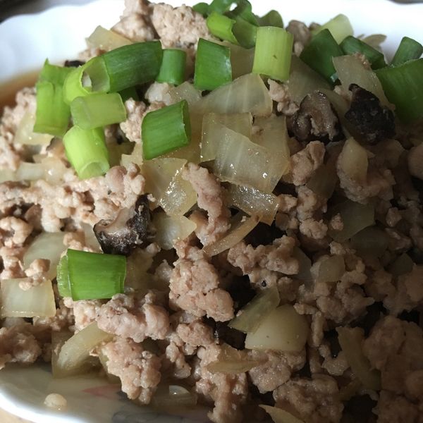 【麵哥副食品】洋蔥香菇肉燥(1歲以上) : 蓉一起做