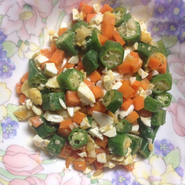 鹹蛋秋葵：bubu 一起做