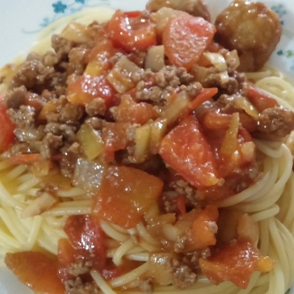 蕃茄肉醬義大利麵 : Annette Pao一起做