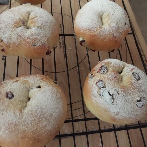 【香濃柔軟】蔓越莓奶油乳酪麵包捲：Daisy Chou 一起做