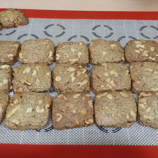 咖啡核桃香酥餅乾：PeiYi Chen 一起做