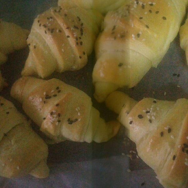 可頌起酥牛角麵包：林婉婷 一起做