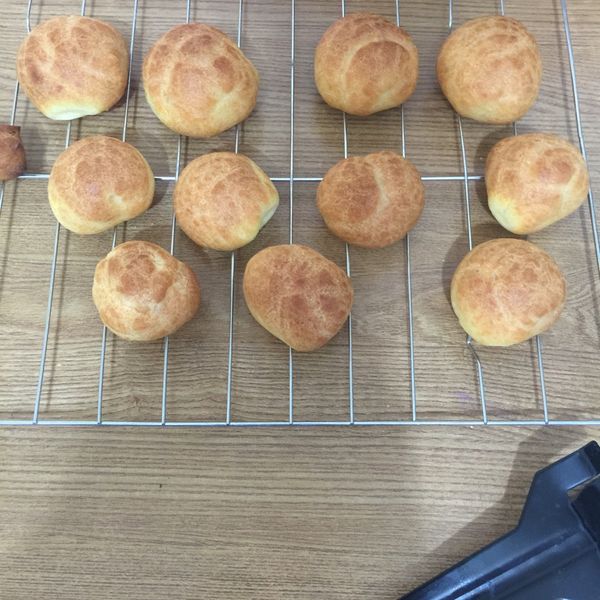 簡易鮮奶油泡芙：Irene Tse 一起做