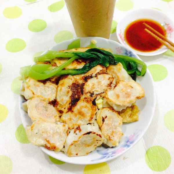 【簡單出菜】—香酥兩面煎餃子：黃小茹 一起做