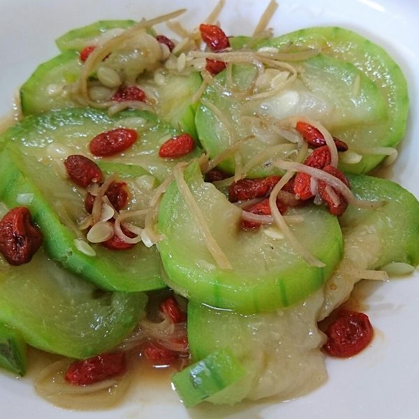 麻油枸杞絲瓜 : 阿芳一起做