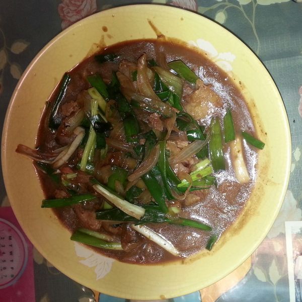 力力隨意煮-蔥爆豬肉 : 張月一起做